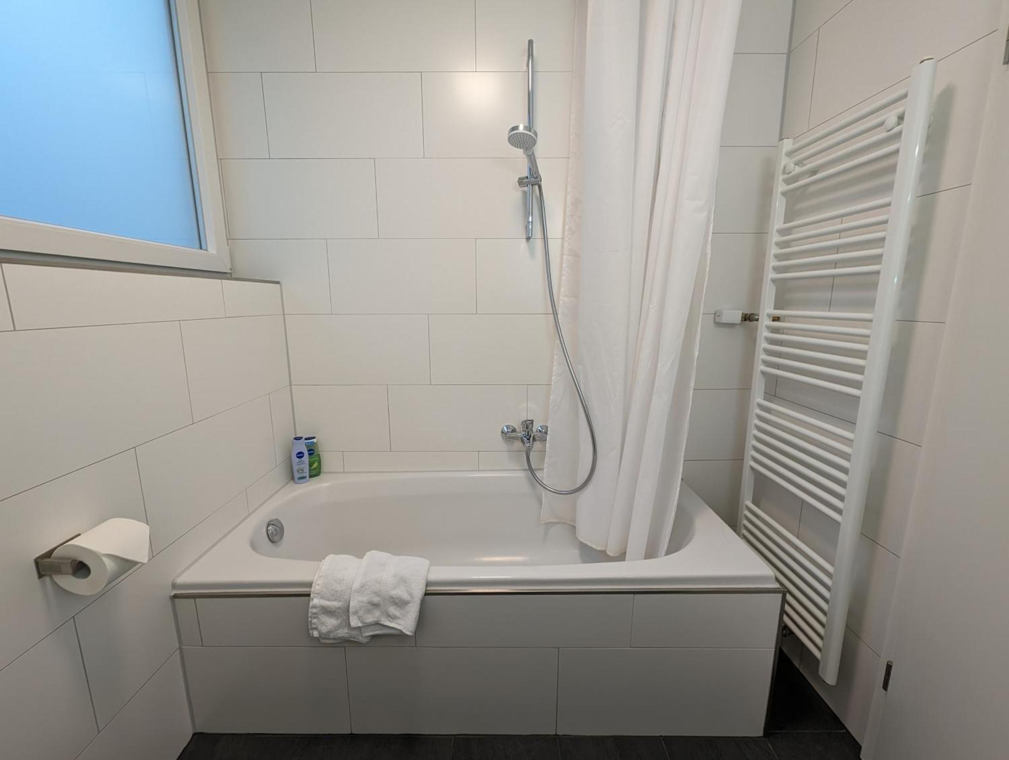 100M Zum Ulmer Muenster: 57M² Wohnung An Der Blau Экстерьер фото